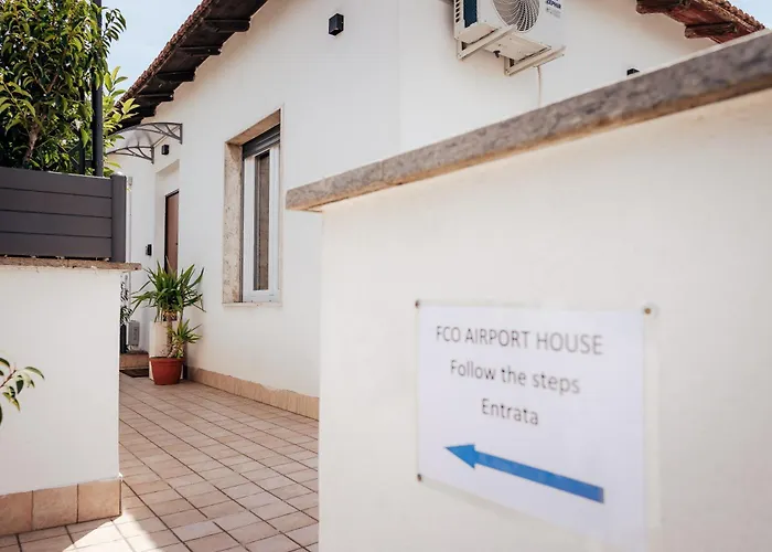 Fcoairporthouse