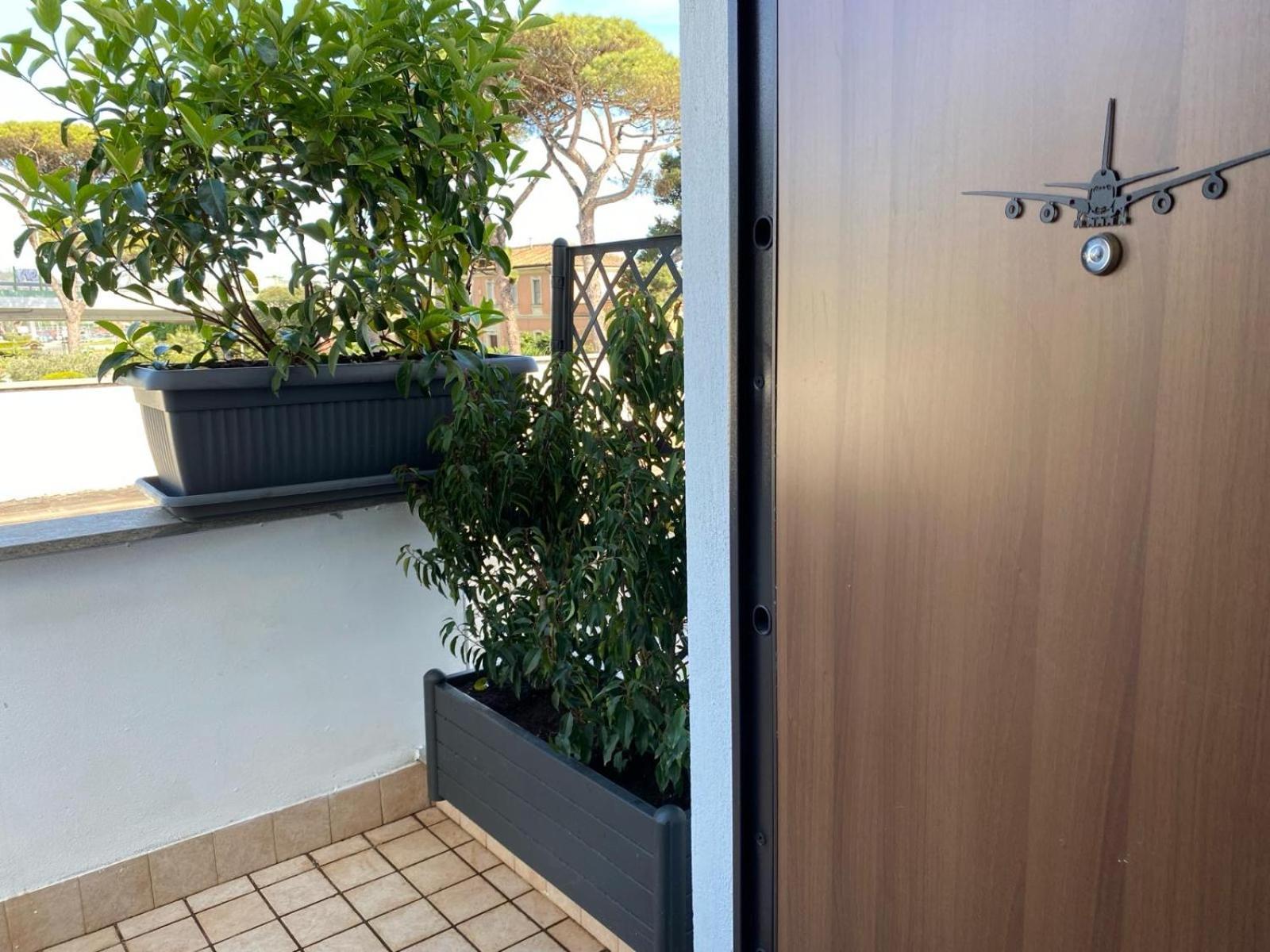 Fcoairporthouse Apartment *