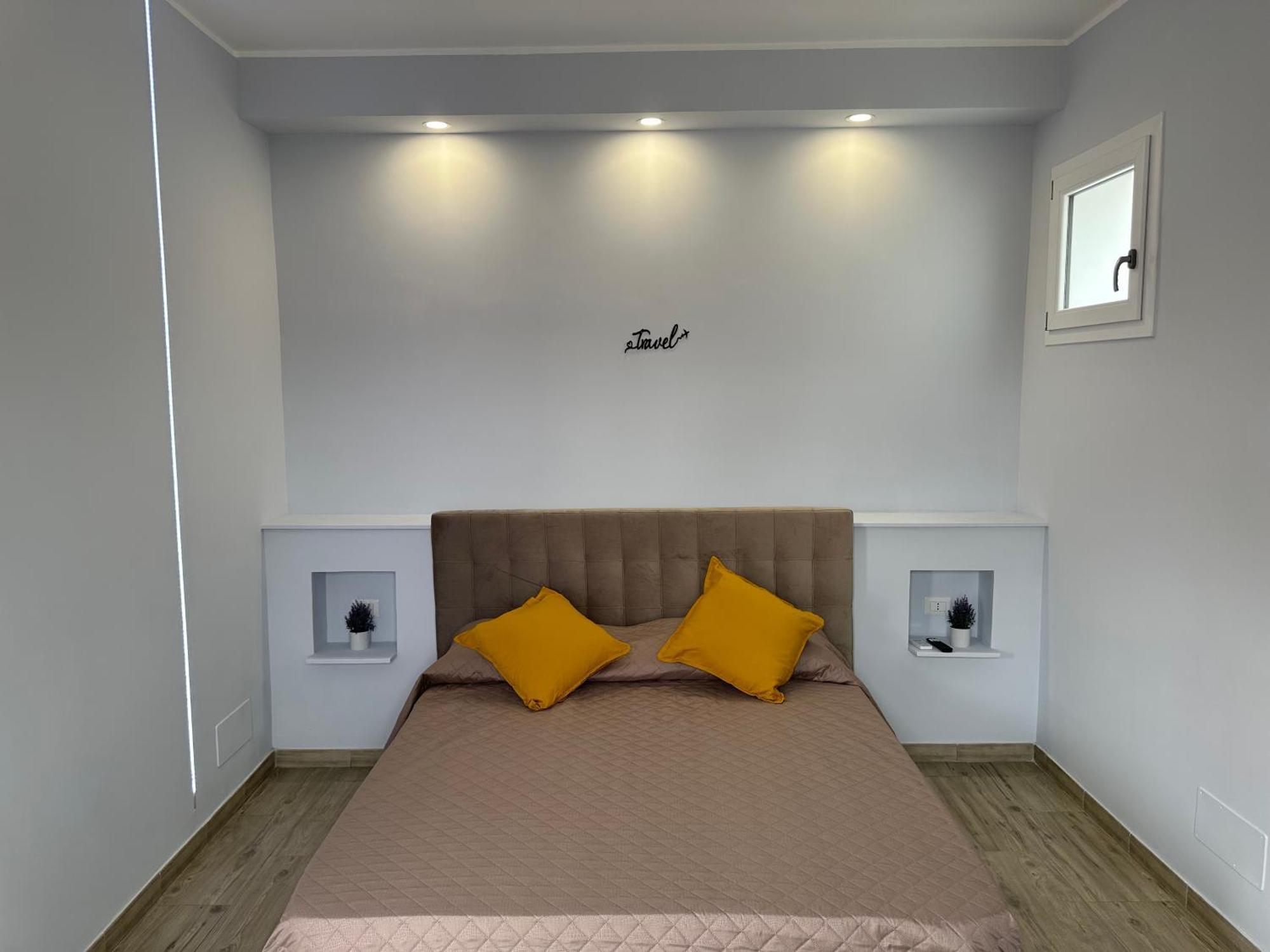 Fcoairporthouse