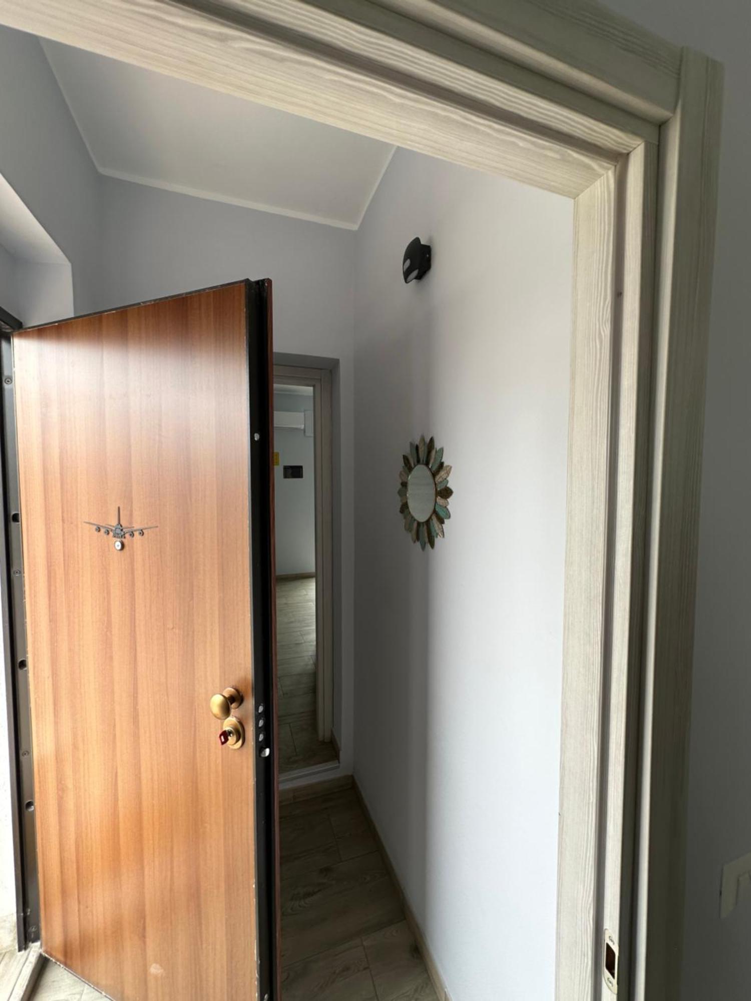 Fcoairporthouse Apartment *