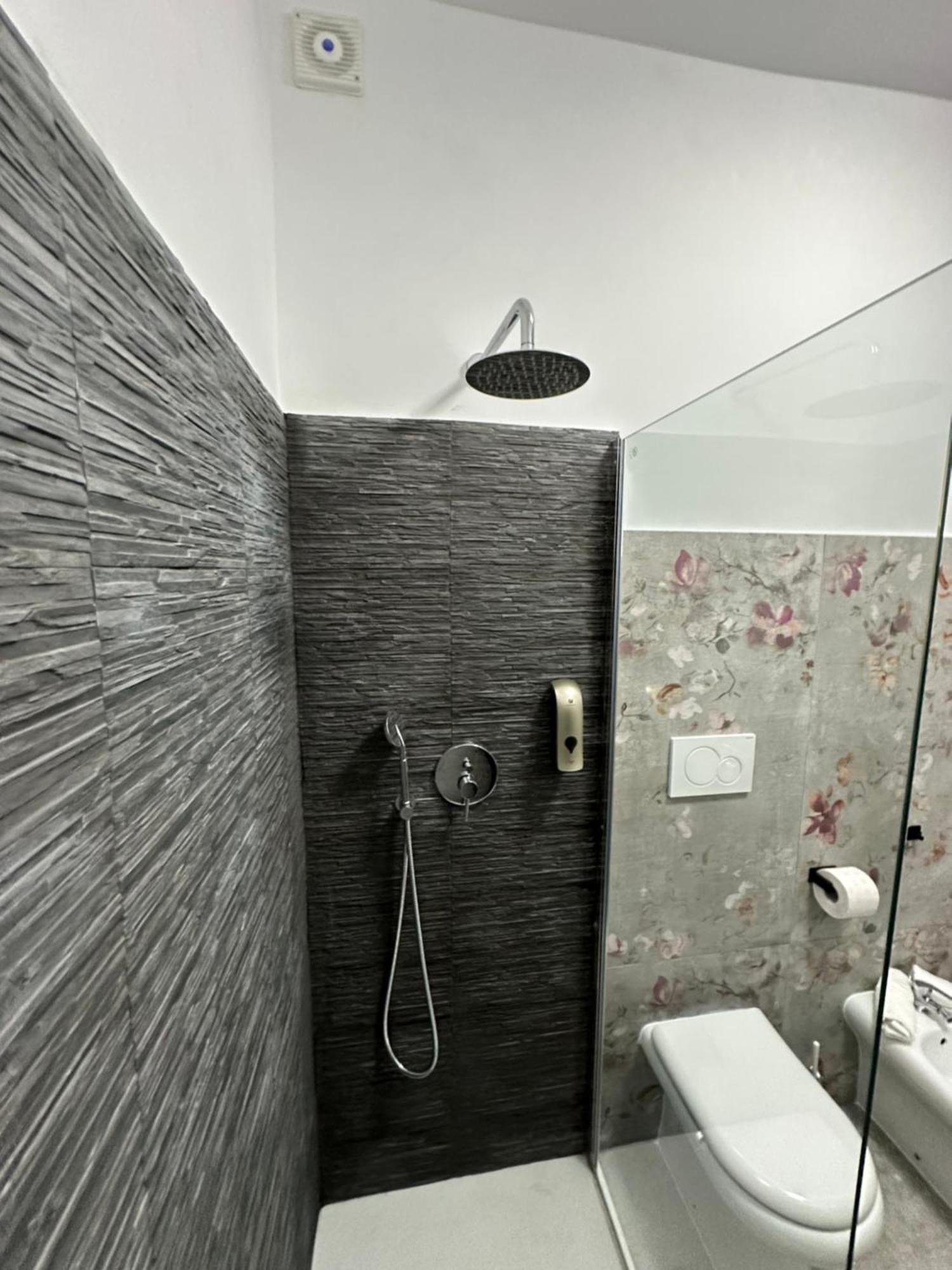 Fcoairporthouse Apartment *