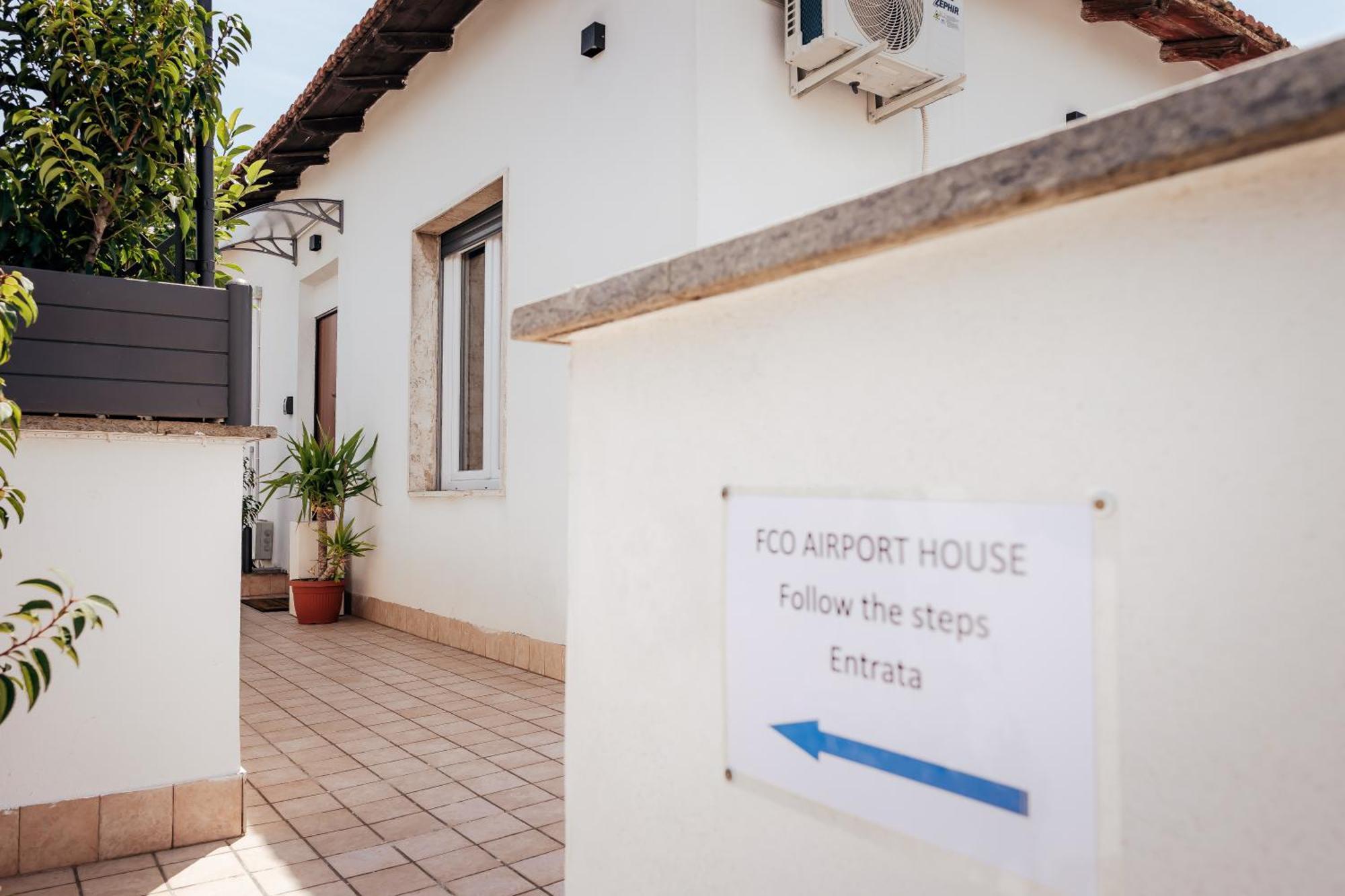 Fcoairporthouse *