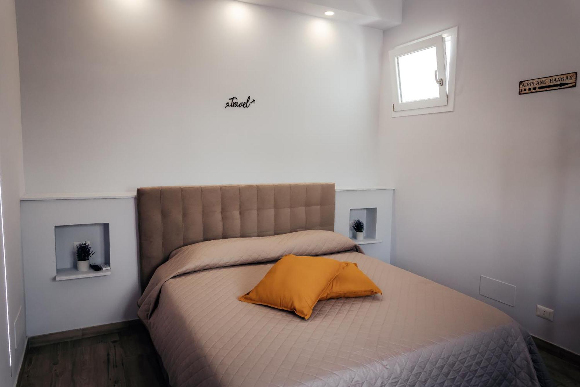 Fcoairporthouse Apartment